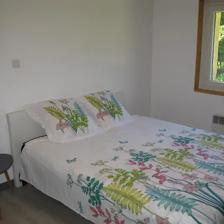 Location& Gites Sarrians Exterior foto
